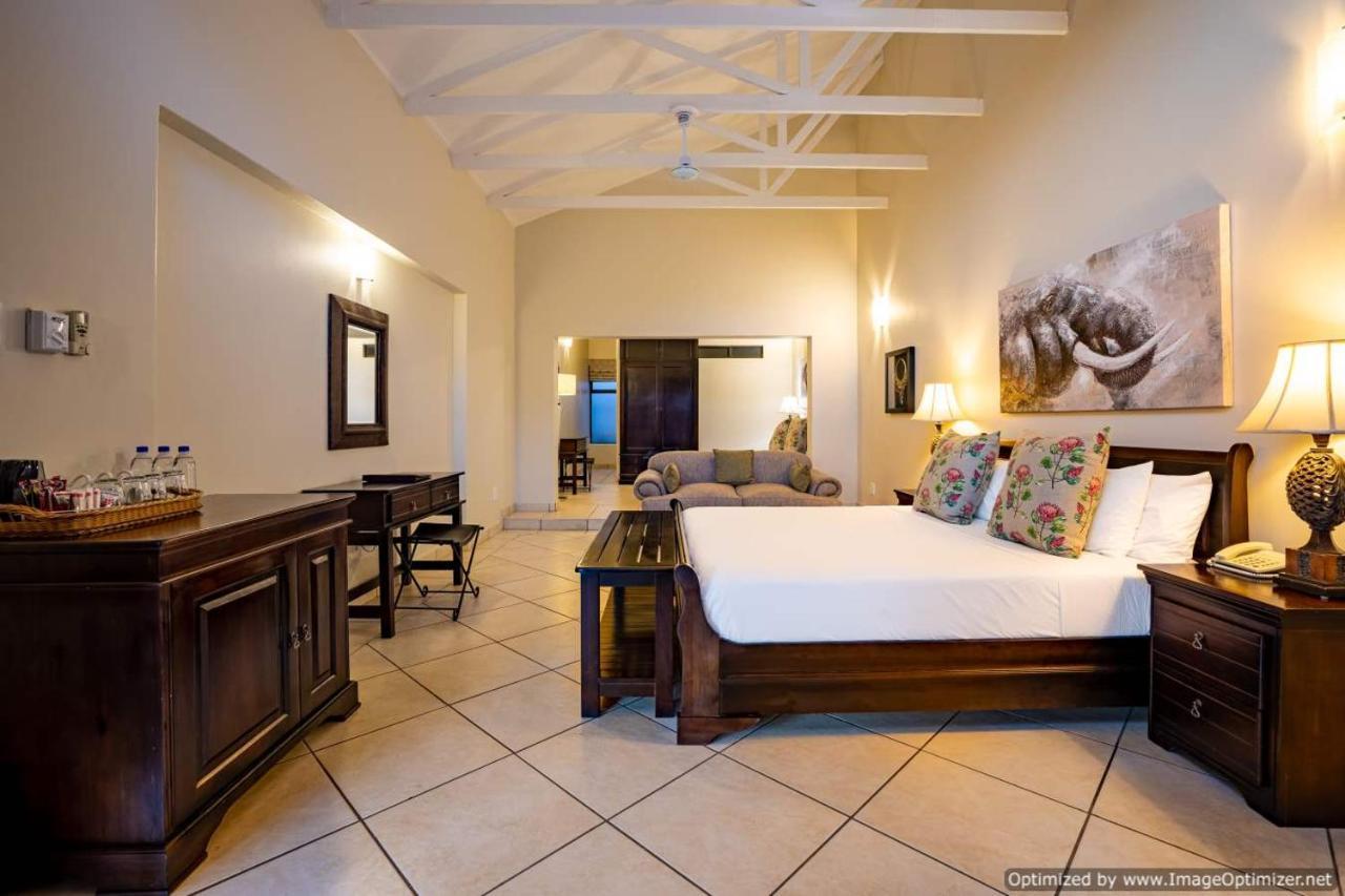 Zulu Nyala Game Lodge 赫卢赫卢韦 外观 照片