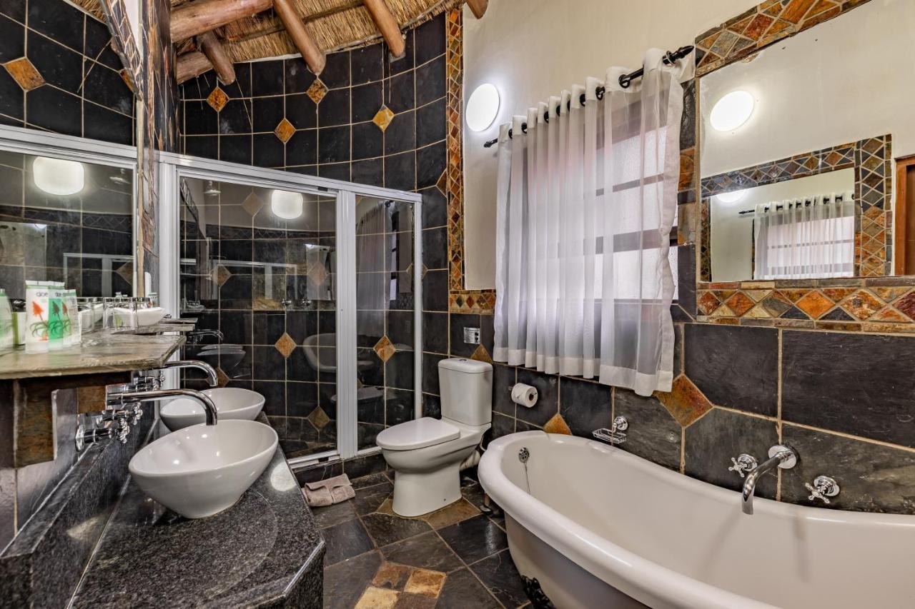 Zulu Nyala Game Lodge 赫卢赫卢韦 外观 照片